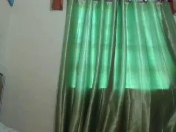Mysticmoments  live sex cam