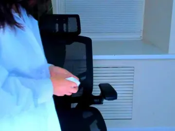AnaMills  live sex cam