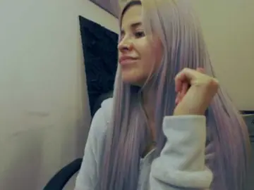 AryaJoliee  live sex cam