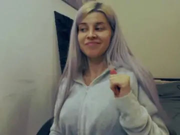 AryaJoliee  live sex cam