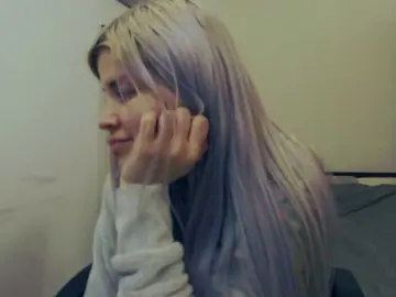 AryaJoliee  live sex cam