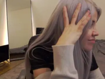 AryaJoliee  live sex cam