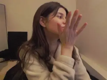 AryaJoliee  live sex cam