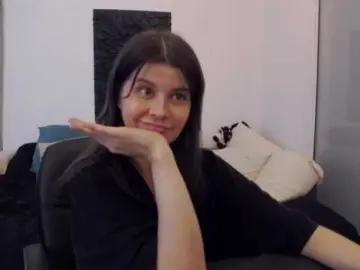 AryaJoliee  live sex cam