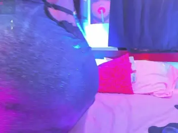 DaniellaGiraldo  live sex cam