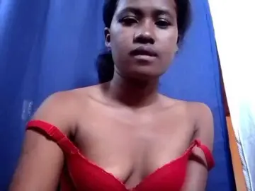 Elisa61  live sex cam