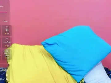 Hotcutegirl  live sex cam