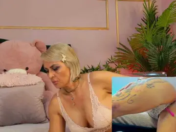 KirraWhite  live sex cam