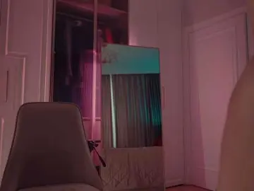 MilaDYstarlig  live sex cam