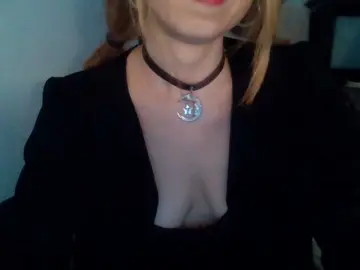 Miravox2  live sex cam