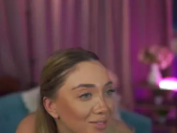 NadyaBlue  live sex cam