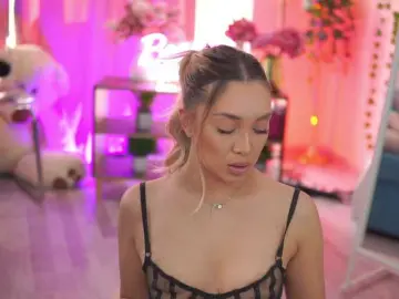 NadyaBlue  live sex cam