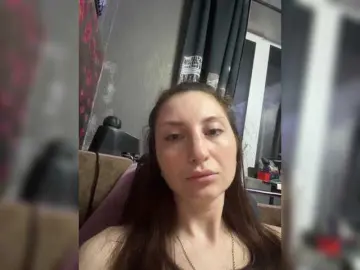 Valeriakisa28  live sex cam