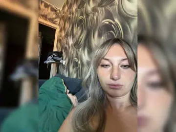 Valeriakisa28  live sex cam