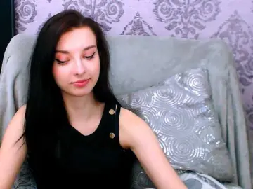 VirginLuna  live sex cam