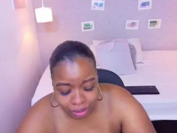 Juicy-tits69  live sex cam