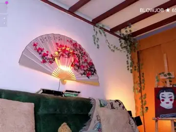 Brielaveneno  live sex cam