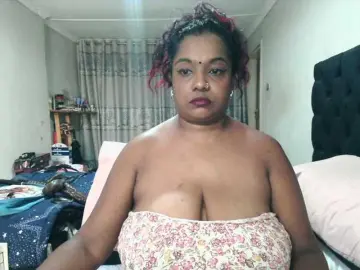 Indianmayaxoxo  live sex cam