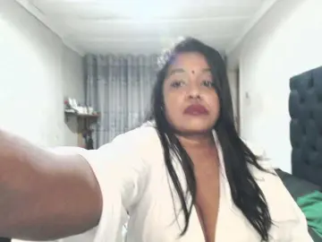 Indianmayaxoxo  live sex cam