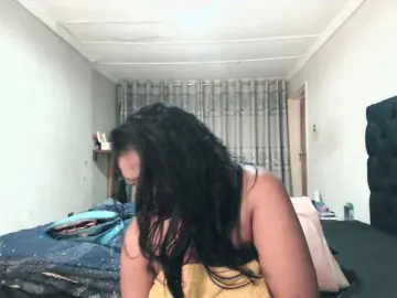 Indianmayaxoxo  live sex cam