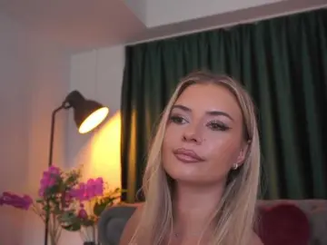 MidnightSeduction  live sex cam