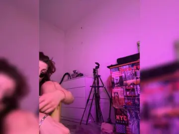 RoxyLover  live sex cam