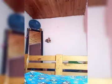 Pocahontassex  live sex cam