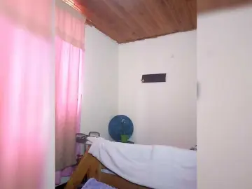 Pocahontassex  live sex cam