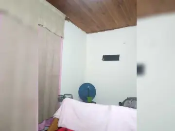 Pocahontassex  live sex cam