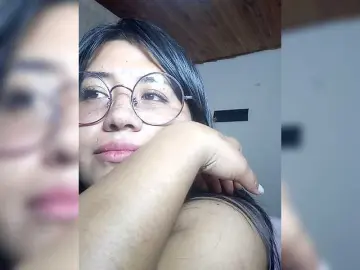 Pocahontassex  live sex cam