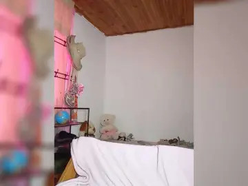 Pocahontassex  live sex cam