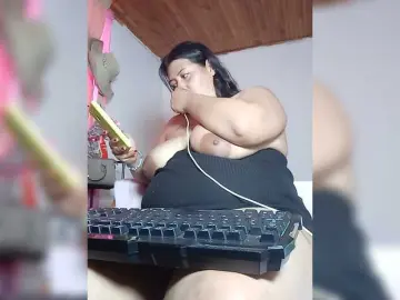 Pocahontassex  live sex cam