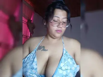 Pocahontassex  live sex cam