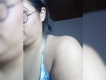 Pocahontassex  live sex cam