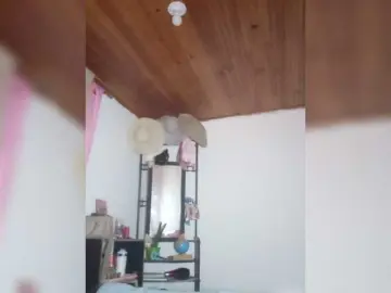 Pocahontassex  live sex cam