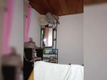 Pocahontassex  live sex cam