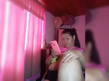 Pocahontassex  live sex cam