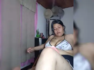 Pocahontassex  live sex cam