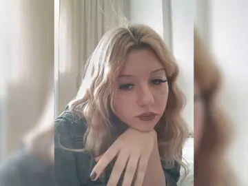 Elise-Sauvage  live sex cam