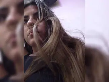 ElizHarper  live sex cam