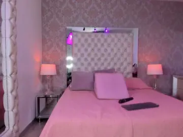 ElizHarper  live sex cam