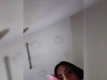 ElizHarper  live sex cam