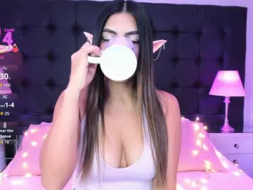 ElizHarper  live sex cam