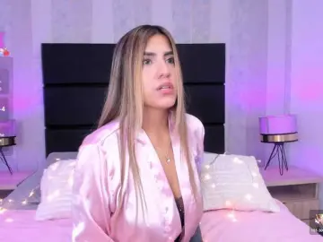 ElizHarper  live sex cam