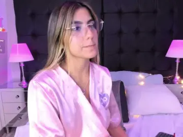 ElizHarper  live sex cam