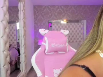 ElizHarper  live sex cam