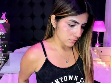 ElizHarper  live sex cam