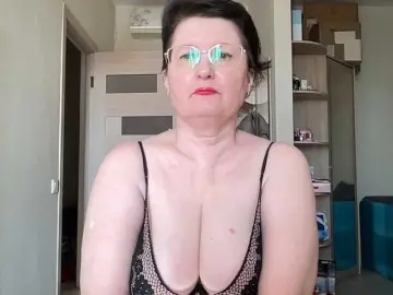 HotMilfPussy  live sex cam