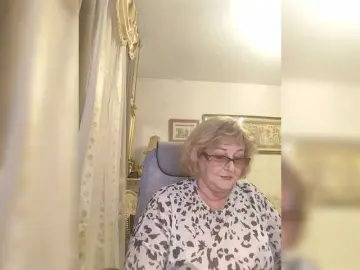 KarinkaSweet  live sex cam