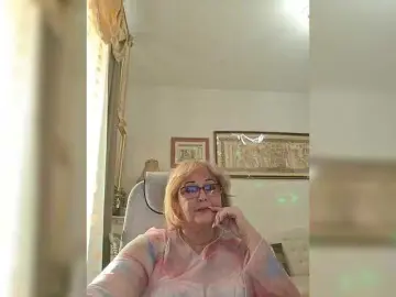 KarinkaSweet  live sex cam